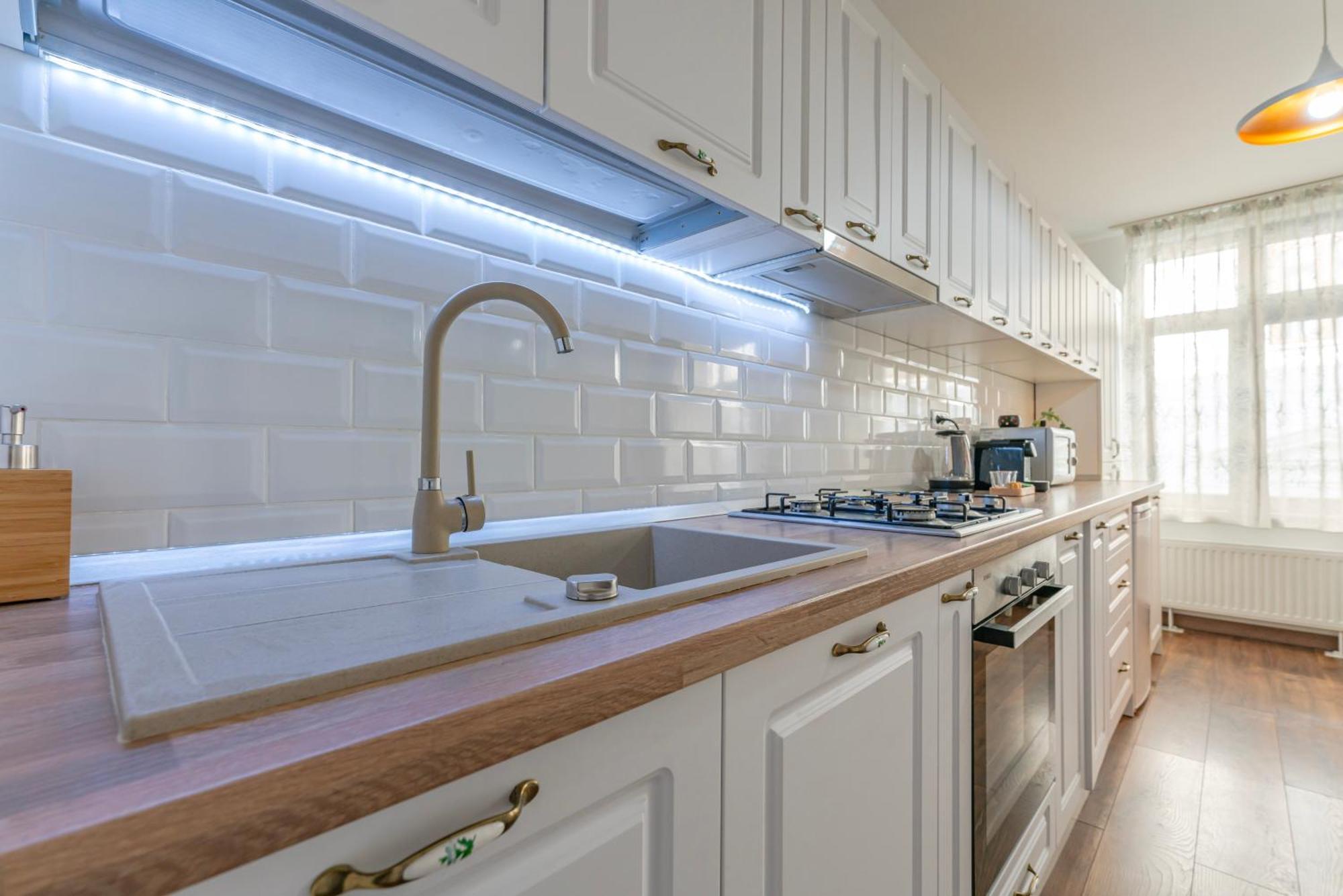 Wagner Estate Feel The Old Town Vibe Apartment Brasov Luaran gambar
